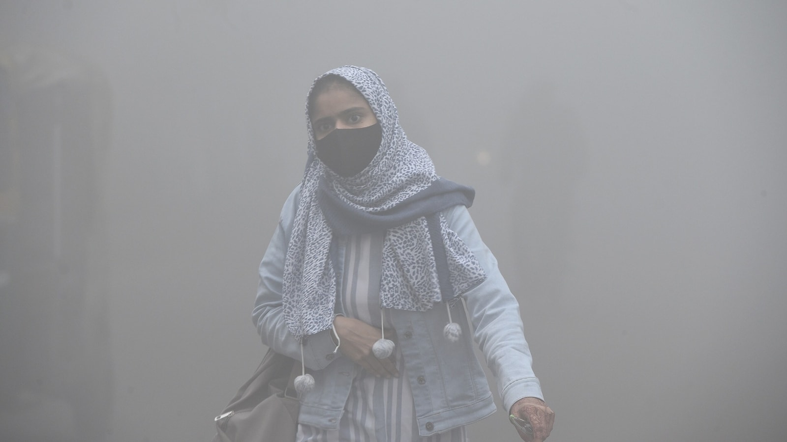 Delhi air pollution: CAQM revises GRAP guidelines for NCR schools; AQI improves to ‘severe’ category | Updates | Latest News India- Dilli Dehat se